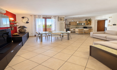 Non ci sono Immobili in questo indirizzo, 3 Camere Camere, ,2 BagniBagni,Appartamento,In Vendita,1088